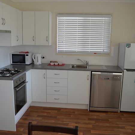 Wondai Accommodation Units And Villas Екстериор снимка