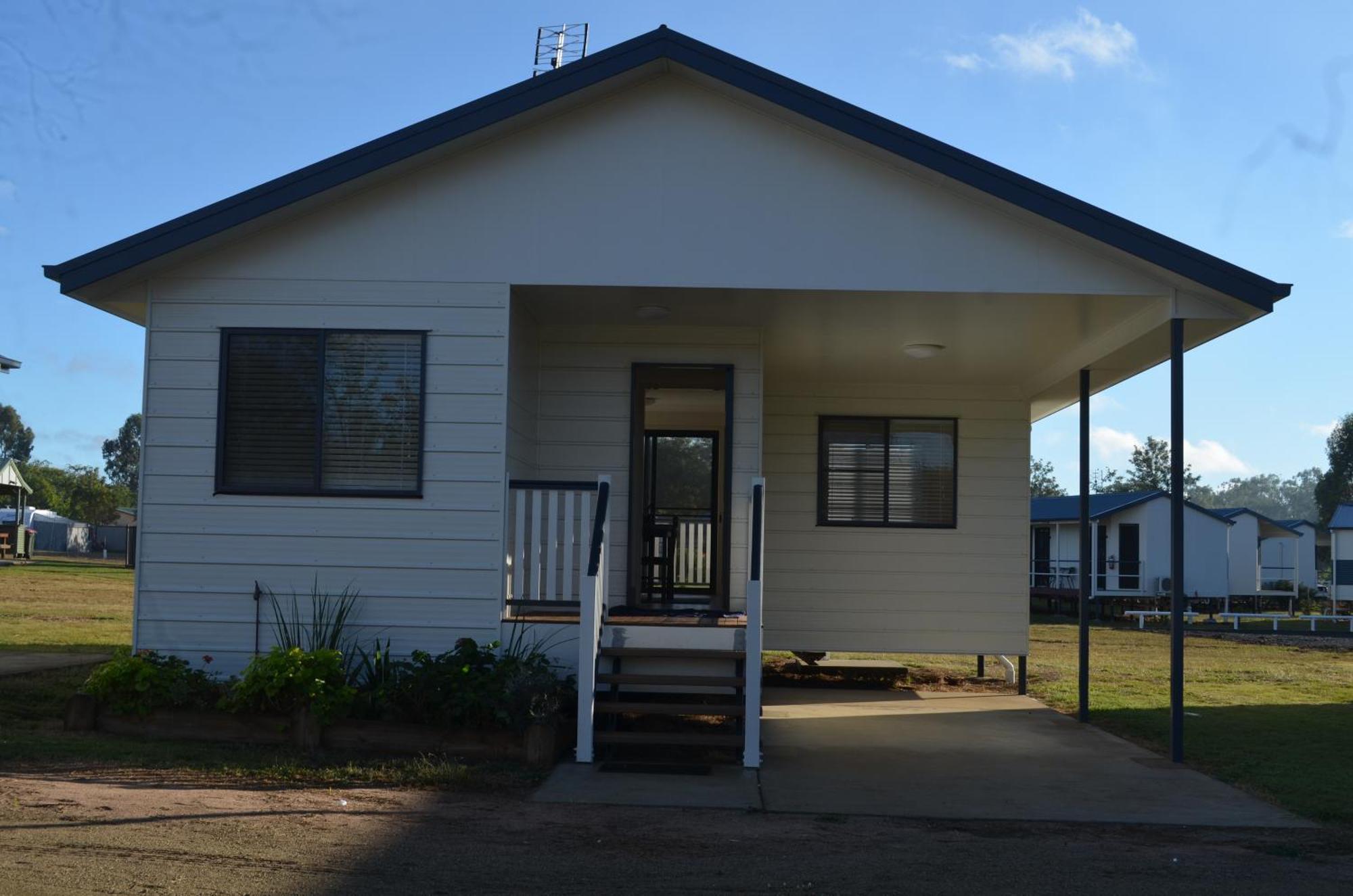 Wondai Accommodation Units And Villas Екстериор снимка
