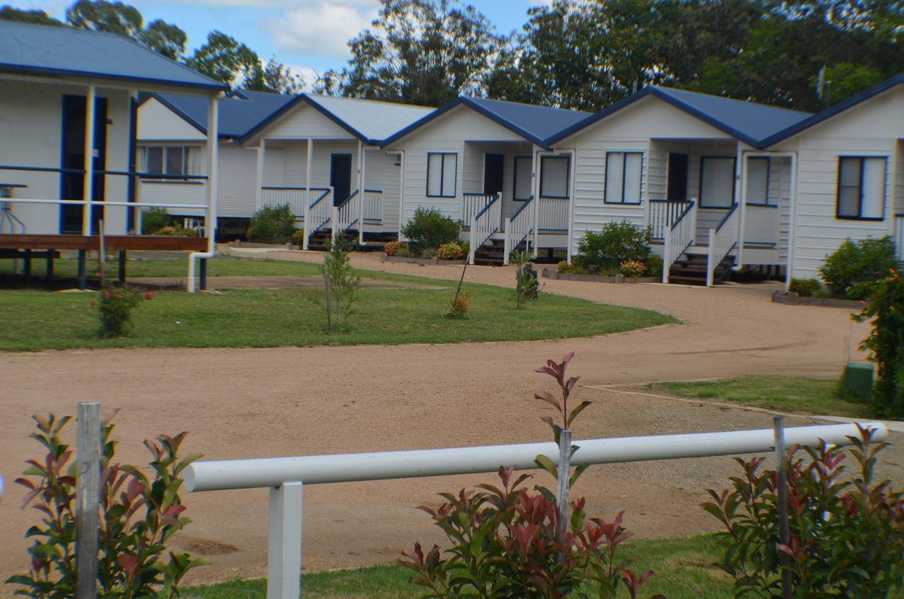 Wondai Accommodation Units And Villas Екстериор снимка