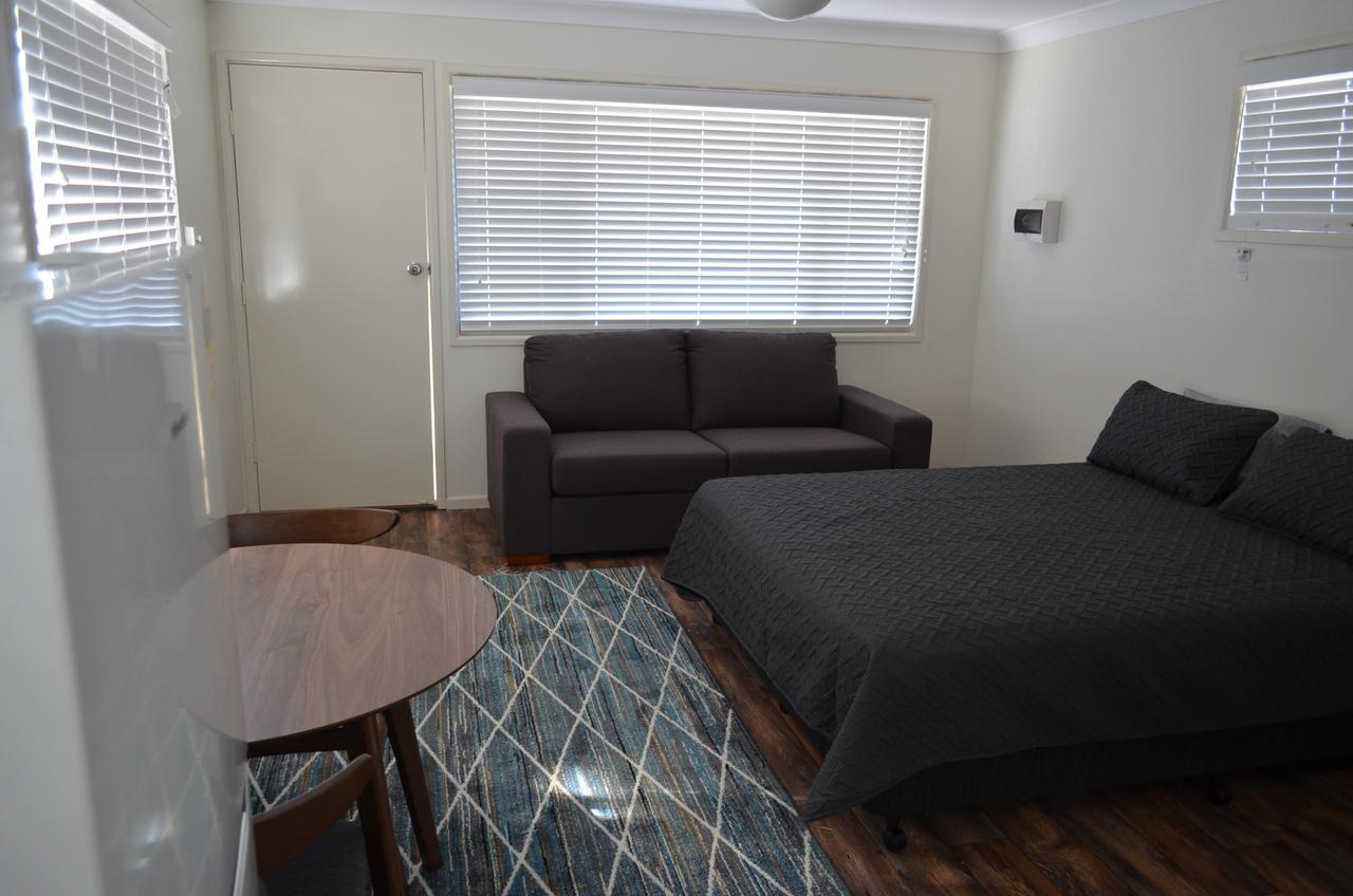 Wondai Accommodation Units And Villas Екстериор снимка